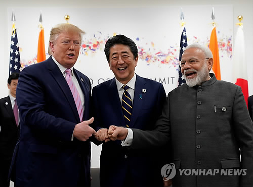 오사카 3자 정상회담 가진 트럼프·아베·모디. 2019.06.28 로이터=연합뉴스