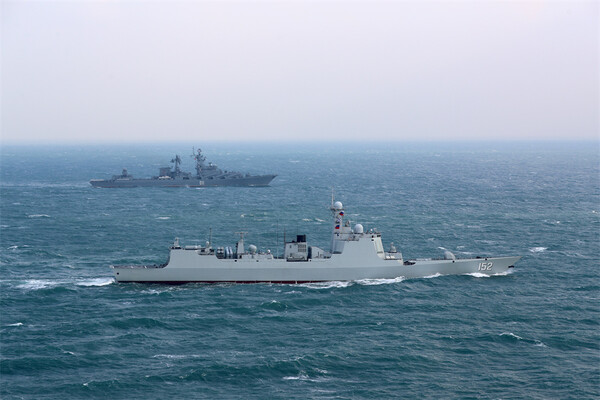  연합훈련 중인 중국-러시아 해군. 2022. 12. 21. [중국 국방부 홈페이지]
