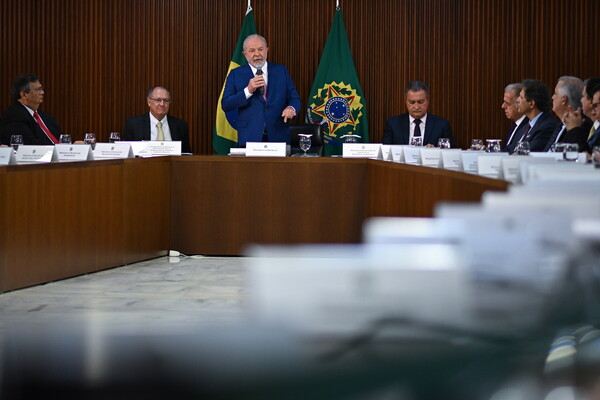 루이스 이나시우 룰라 다시우바 브라질 대통령이 6일(현지시간) 브라질리아에서 열린 '3기 정부' 첫 국무회의에서 모두발언하고 있다. 2023.1.7. EPA=연합뉴스