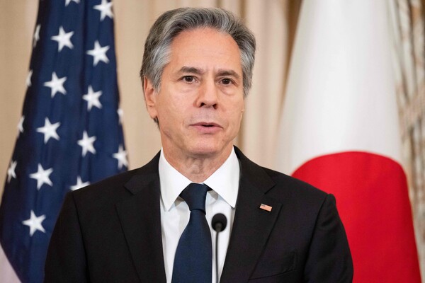 토니 블링컨 미국 국무장관이 11일(현지시각) 워싱턴DC 국무부에서 미국과 일본의 '외교·국방장관 2+2회담' 직후 열린 기자회견에서 발언하고 있다. 블링컨 장관은 이날 "우리는 지난해 10월 일본 상공을 넘어가는 장거리 탄도미사일을 포함해 북한의 불법적이고 무모한 미사일 발사에 직면해 있다"며 양국이 한국과의 3자 협력을 심화하고 있다고 말했다. 2023.01.12 AFP 연합뉴스