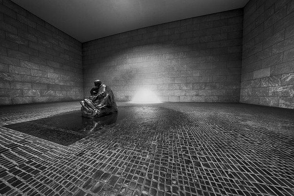 독일 베를린 케테 콜비츠 기념관의 피에타상.  사진 픽사베이