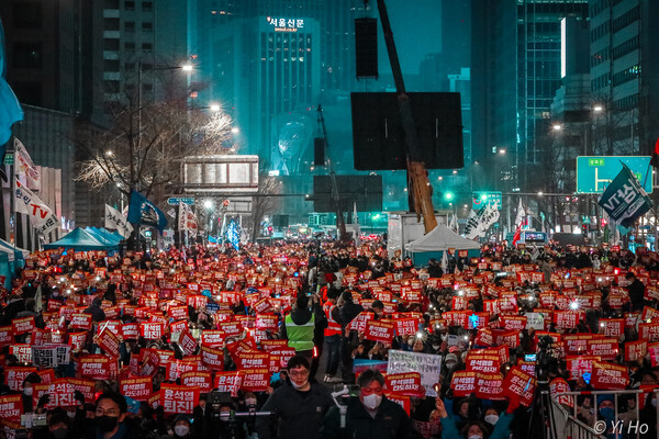 18일 열린 5차 전국집중촛불. 사진 이 호 작가
