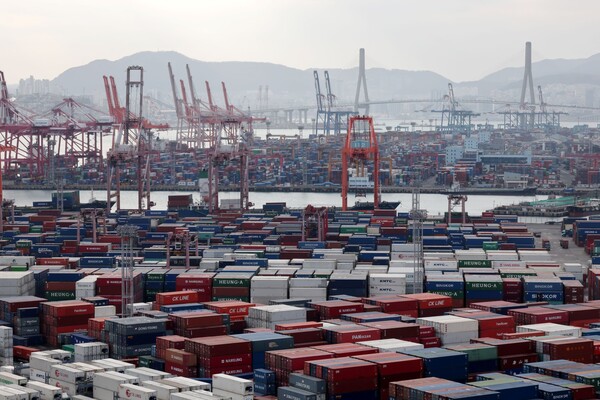 부산항 신선대·감만 부두 모습. 연합뉴스