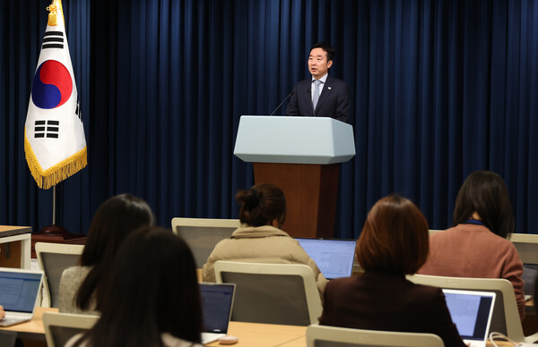 이도운 대통령실 대변인이 지난달 9일 오후 서울 용산 대통령실 청사에서 브리핑을 하고 있다. 2023.2.9