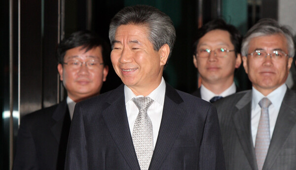 2009년 검찰 조사 마치고 나서는 노무현 전 대통령. 2022.3.17. 연합뉴스 자료사진