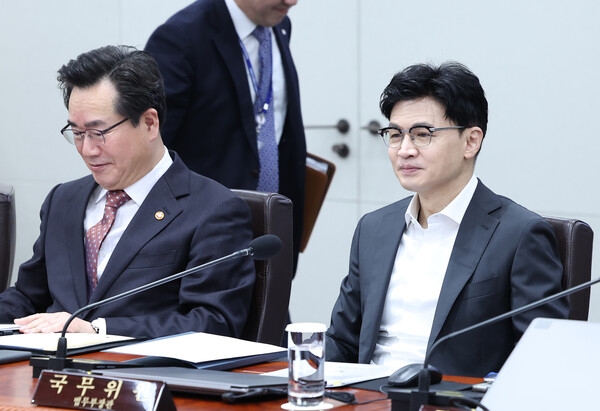 한동훈 법무부 장관이 4일 서울 용산 대통령실 청사에서 열린 국무회의에 참석하고 있다. 2023.4.4. 연합뉴스