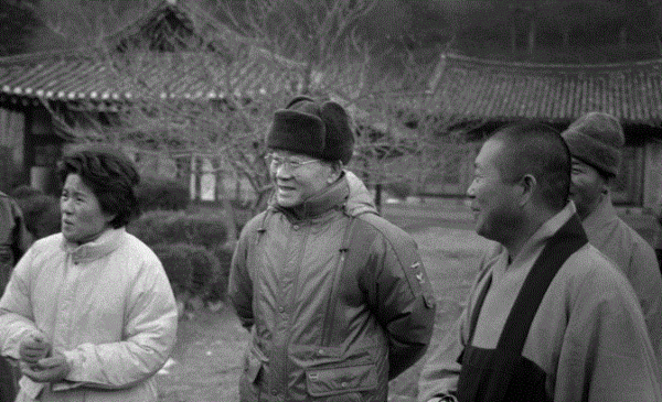 1988년 11월 23일, 전두환 씨는 대국민 발표를 하고 부인 이순자 씨와 함께 강원도 인제 백담사에 들어가 2년 1개월간 ‘은거’했다. 연합뉴스 자료사진