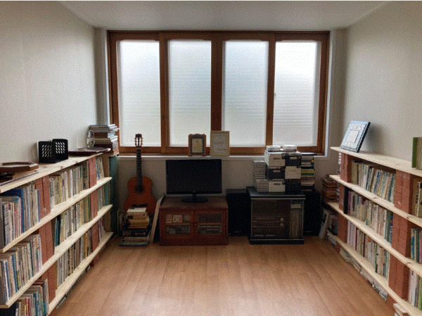 문병란 시인의 자택 서재. 사진=광주 동구