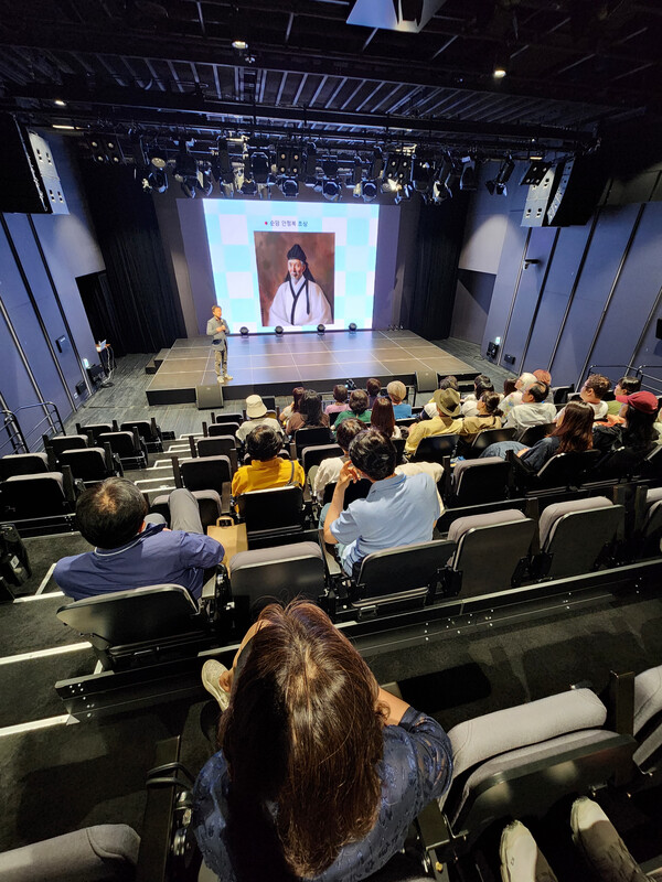 공연 및 상영공간 '다목적홀 가치하다'. 2023.5.13. 민들레