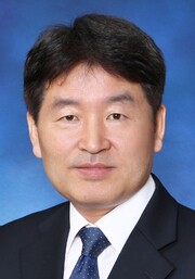 소준섭 전 국회도서관 조사관