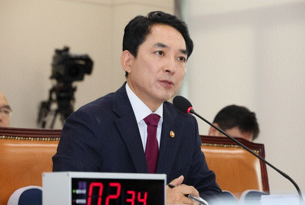 박민식 국가보훈부 장관 후보자가 지난 22일 국회 정무위원회에서 열린 인사청문회에서 의원질의에 답변하고 있다. 연합뉴스 