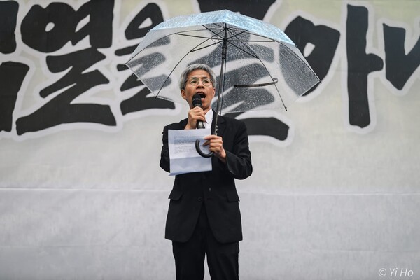 민주사회를 위한 변호사모임 권영국 변호사가 27일 오후 서울 시청앞 일대에서 열린 제41차 촛불대행진에서 발언하고 있다. 2023.5.27. 사진작가 이호