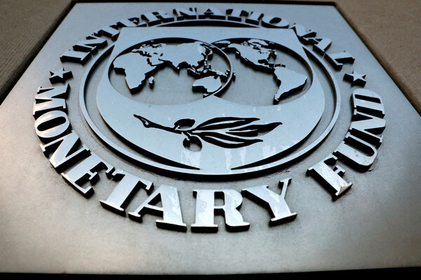 미국 워싱턴 DC 국제통화기금(IMF) 본사에 있는 IMF 로고. 2023.5.12. 로이터/연합뉴스