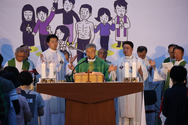 12일 강원도 원주시 봉산동성당에서 열린 12차 친일매국 검찰독재 윤석열 퇴진 주권회복을 위한 월요 시국기도회'. 2023.6.12. 에큐메니안 임석규 객원기자