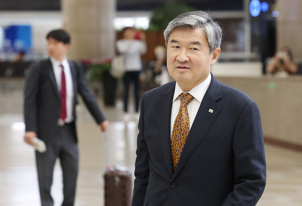  조태용 대통령실 국가안보실장이 14일 김포국제공항을 통해 출국하고 있다. 조 실장은 한미일 안보실장 회의 참석차 일본 도쿄로 출국했다. 2023.6.14 . 연합뉴스