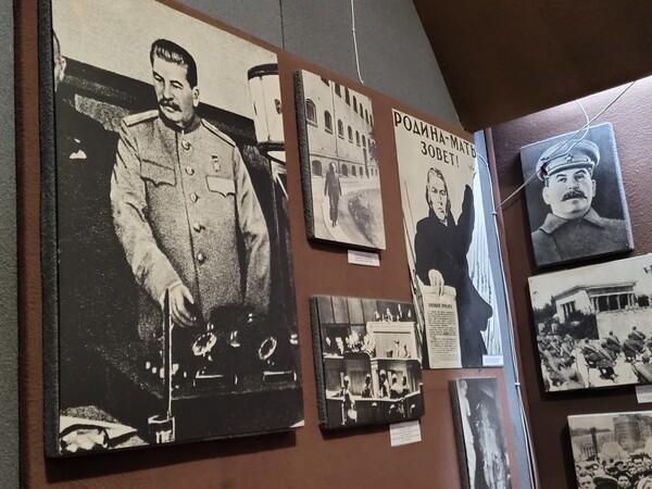 요시프 스탈린의 생전 사진들이 그의 고향인 조지아 고리의 스탈린 박물관에 전시돼 있다. 김진호에디터