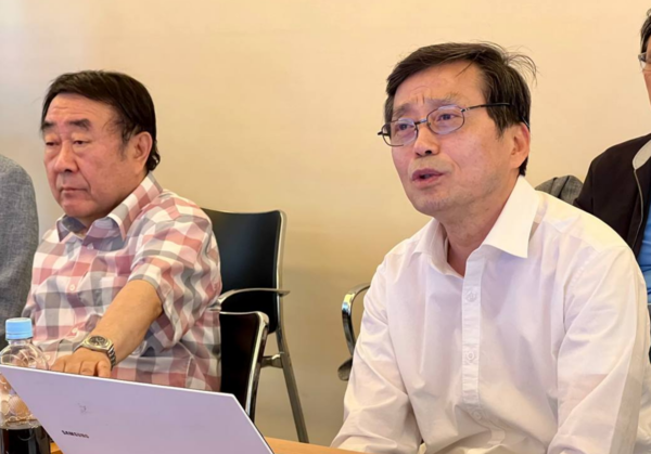 정승욱 전 세계일보 논설위원(국제관계학 박사)이 지난 16일 서울 인사동 관훈클럽에서 열린 한국전쟁 세미나에서 발제를 하고 있다. 왼쪽은 공동발제자인 장정수 전 한겨레신문 편집인.  2023.6.16. 좋은기사연구모임 제공