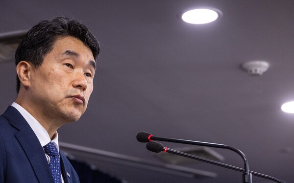 이주호 부총리 겸 교육부 장관이 21일 서울 종로구 정부서울청사에서 수능 관련 발언을 하고 있다. 2023.6.21. 연합뉴스.