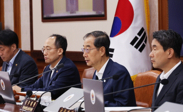 한덕수 국무총리가 11일 정부서울청사에서 열린 국무회의에 참석해 발언하고 있다. 2023.7.11. 연합뉴스