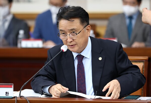 김영환 충북지사가 지난해 8월 대전시청에서 열린 국민의힘-충청권 예산정책협의회에 참석해 발언하고 있다. 2022.8.3. 연합뉴스