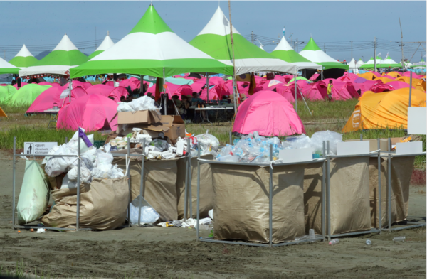 새만금 세계스카우트잼버리 행사가 열리는 전북 부안군 야영장 내에 쓰레기와 재활용품이 가득차 있다. 2023.8.4. 연합뉴스 