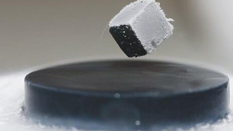 상온·상압 초전도체를 한국 연구진이 개발했다는 내용의 논문을 둘러싸고 해외 과학계에도 파장이 이어지고 있다. 2023.8.3. 연합뉴스