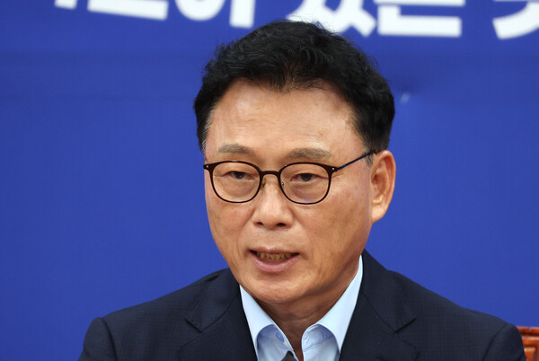 더불어민주당 박광온 원내대표가 6일 오전 서울 여의도 국회에서 열린 더불어민주당 제4기 원내대표단 100일 기자간담회에서 발언하고 있다. 2023.8.6. 연합뉴스