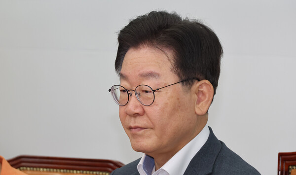 더불어민주당 이재명 대표가 10일 국회 당 사무실에서 민생연석회의를 하고 있다. 2023.8.10. 연합뉴스