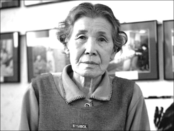 '위안부' 관련 공개 증언을 한 생전의 김학순 할머니.  정의기억연대