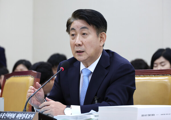 이동관 방송통신위원장 후보자가 18일 국회에서 열린 인사청문회에서 의원 질의에 답하고 있다. 2023.8.18. 연합뉴스