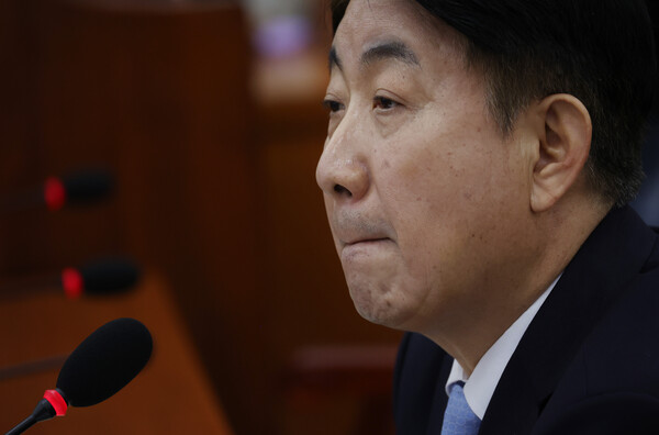 이동관 방송통신위원장 후보자가 18일 국회에서 열린 인사청문회에서 의원 질의에 답하고 있다. 2023.8.18. 연합뉴스