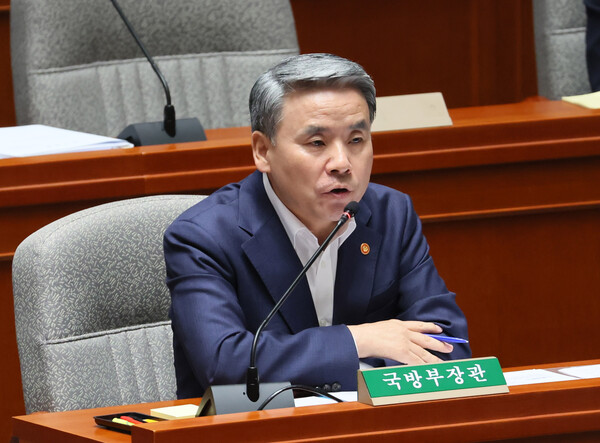 이종섭 국방부 장관이 4일 국회에서 열린 예산결산특별위원회 전체회의에서 의원 질의에 답변하고 있다. 2023.9.4. 연합뉴스