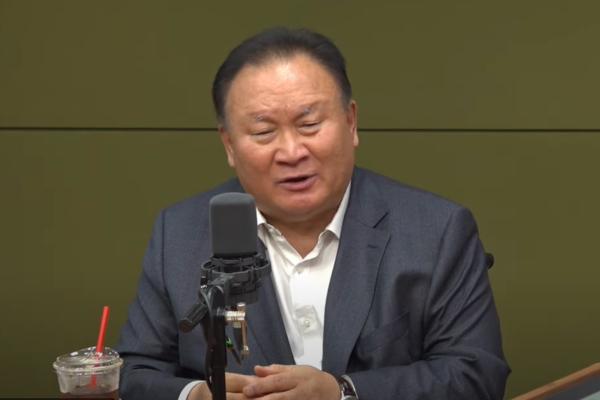 22일 CBS '김현정의 뉴스쇼'에 출연한 민주당 이상민 의원. 유튜브 화면 갈무리