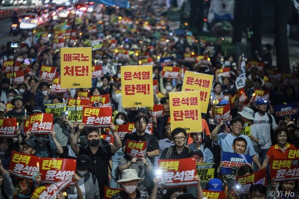 58차 촛불대행진에 참가한 시민들이 23일 서울 도심을 행진하고 있다. 2023.9.23. 이호 사진작가