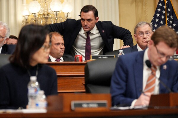 미국 하원의 '미국에 대한 중국공산당의 위협'에 관한 특별위원회 청문회에 참석한 공화당 의원들. 2023.02.28. 로이터 연합뉴스