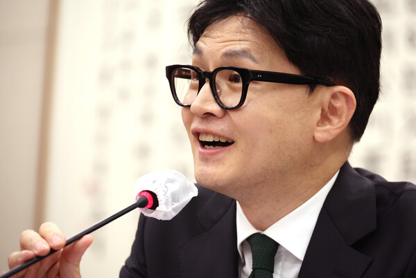 11일 국회에서 열린 법제사법위원회 국정감사에 출석한 한동훈 법무장관이 의원 질의에 답하고 있다. 2023.10.11. 연합뉴스