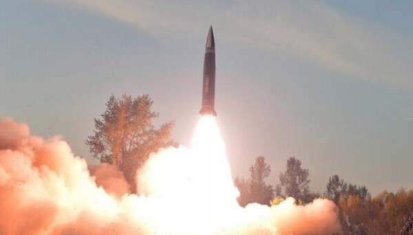 북한 탄도미사일 발사 모습. 연합뉴스 자료사진