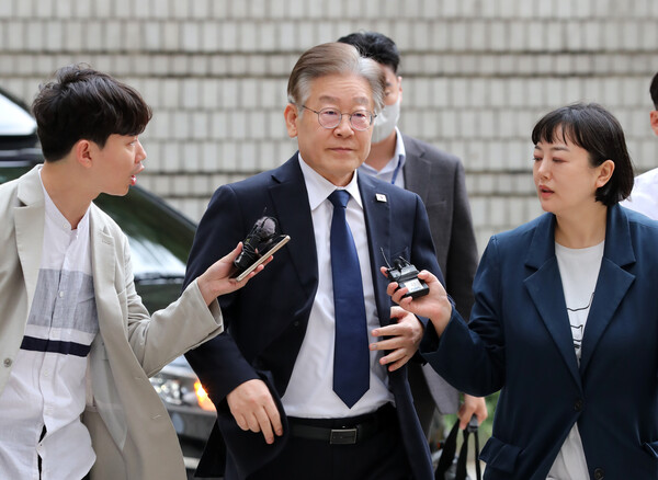 이재명 더불어민주당 대표가 3일 오후 서울중앙지법에서 열린 대장동 배임 관련 1심 공판에 출석했다. 2023.11.3. 연합뉴스