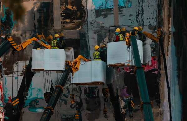  상하이 건설현장의 중국 노동자들. 중국 국가통계국에 따르면 2023년 11월의 중국 구매관리지수(PMI)는 10월의 49.5에서 49.4로 약간 떨어졌다. 이는 시장의 기대치 49.7보다 낮은 것이다. 구매관리지수는 경기의 활성 정도를 나타내는 지수로 0~100 단계 중에서 50 미만은 경기 위축 상태다. 2023.11.29.  EPA 연합뉴스