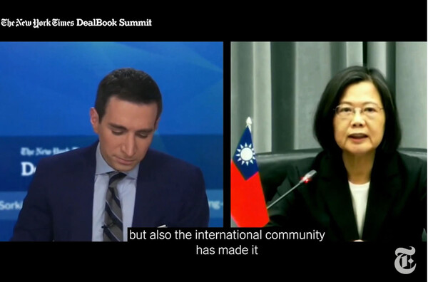 대만 차이잉원 총통 뉴욕타임즈 인터뷰 장면(2023년 11월 30일자).