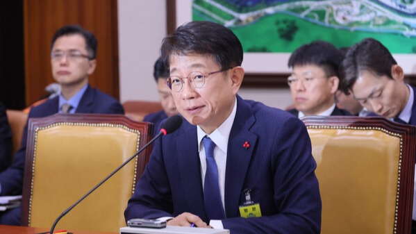 박상우 국토교통부 장관 후보자가 20일 오전 국회에서 열린 인사청문회에서 의원 질의에 답변하고 있다. 2023.12.20. 연합뉴스