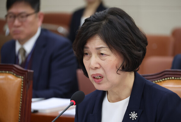 강정애 국가보훈부 장관 후보자가 21일 국회에서 열린 인사청문회에서 의원 질의에 답하고 있다. 2023.12.21. 연합뉴스