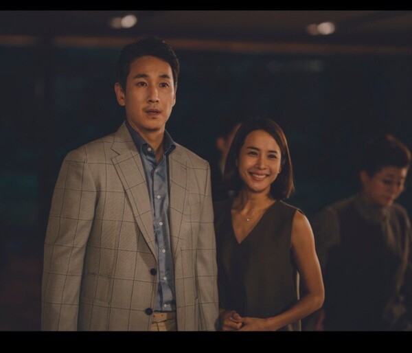 〈기생충〉에서 박 사장 역의 이선균.