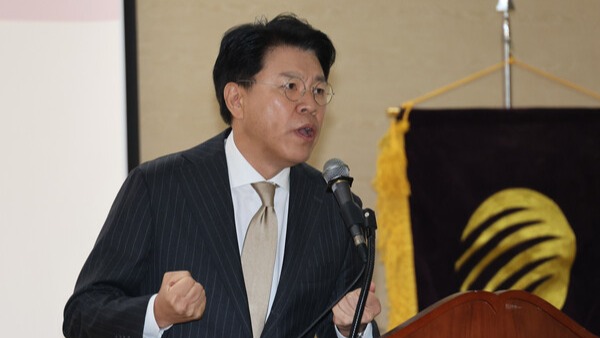 14일 오후 부산 부산진구 적십자회관에서 열린 부산 포럼에서 장제원 국회의원이 특강을 하고 있다. 2023.12.14. 연합뉴스