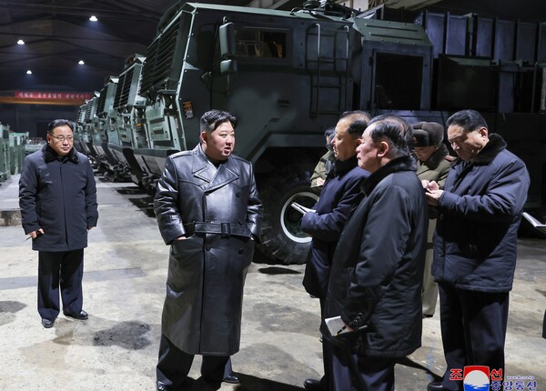 북한 김정은 국무위원장은 