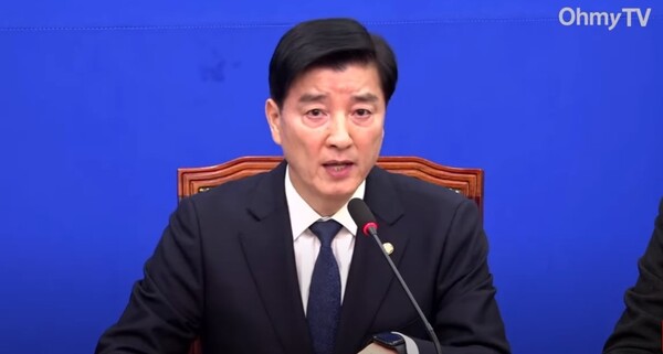 이해식 더불어민주당 의원이 30일 국회에서 열린 당 대표 정치테러 대책위원회 8차 공개회의에서 발언하고 있다. 2024.1.30. 오마이TV 갈무리