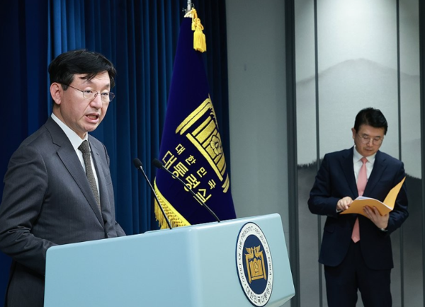 성태윤 대통령실 정책실장이 지난 2월8일 오후 서울 용산 대통령실 청사에서 의대 증원 관련 브리핑을 하고 있다. 연합뉴스.