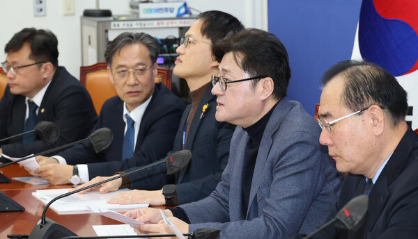 더불어민주당 홍익표 원내대표가 15일 국회에서 정책조정회의를 하고 있다. 2024.2.15. 연합뉴스