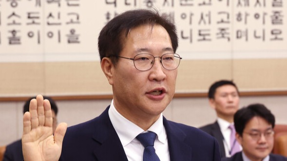박성재 법무부 장관 후보자가 15일 국회에서 열린 인사청문회에서 선서를 하고 있다. 2024.2.15. 연합뉴스