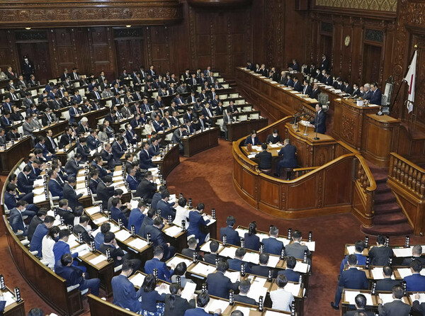 기시다 일본 총리가 지난달 30일 국회에서 정책연설을 하고 있다. 2024.1.30. AP 연합뉴스